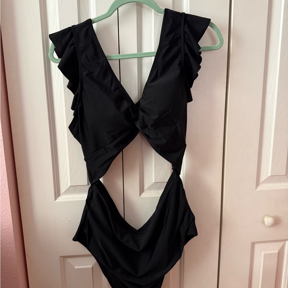 Chic Soul Swimsuit Cut Out One Piece Plus Size Swim